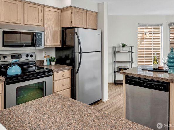11512 NE 115th Court, Kirkland WA 98033