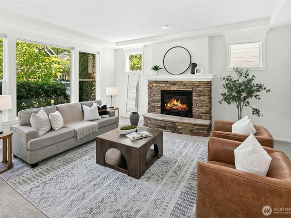 3419 NE Meadow Way, Issaquah WA 98029