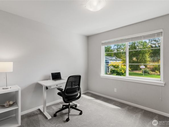 20821 98th Place S, Kent WA 98031