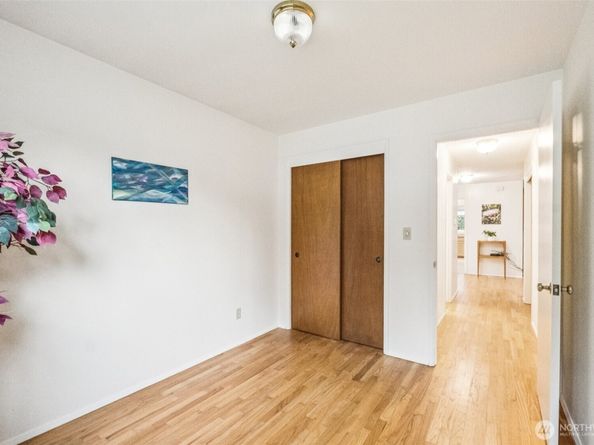 2531 NE 204th Street, Shoreline WA 98155