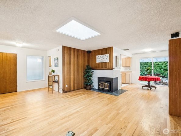 2531 NE 204th Street, Shoreline WA 98155