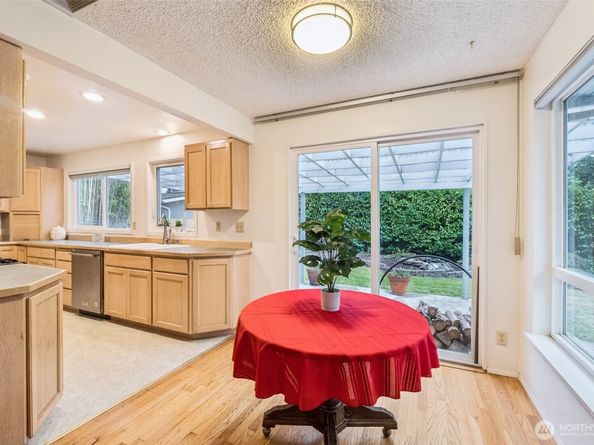2531 NE 204th Street, Shoreline WA 98155