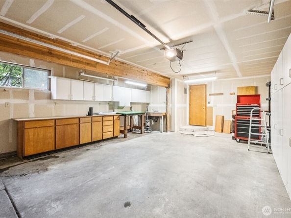 2531 NE 204th Street, Shoreline WA 98155