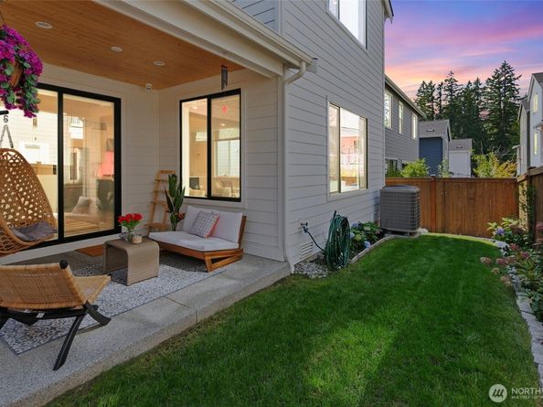 24498 NE 17th Place, Sammamish WA 98074