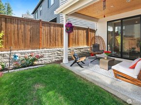 24498 NE 17th Place, Sammamish WA 98074