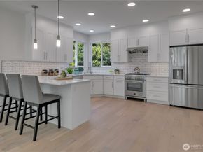 4019 4th Avenue NE B, Seattle WA 98105