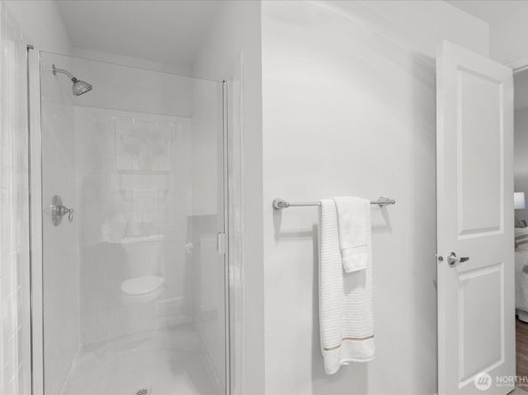 15300 112th Avenue NE A102, Bothell WA 98011