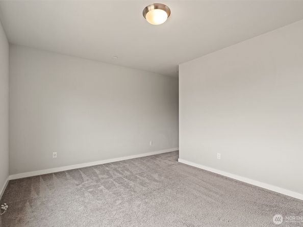 3311 156th Street SW B4, Lynnwood WA 98087