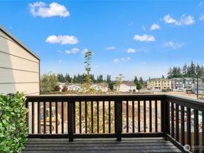 3311 156th Street SW B4, Lynnwood WA 98087