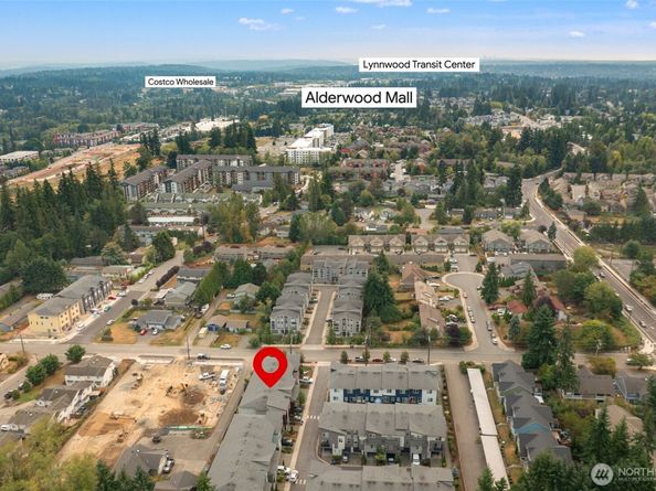 3311 156th Street SW B4, Lynnwood WA 98087