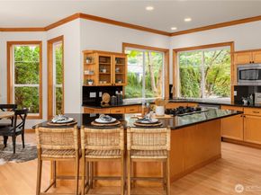 17110 NE 183rd Place, Woodinville WA 98072