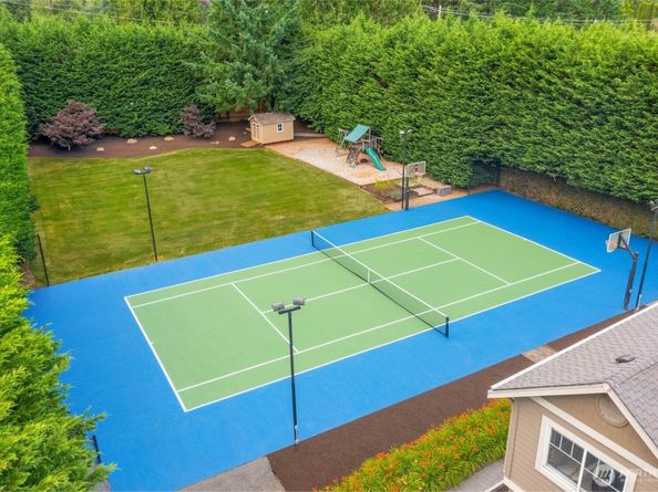 17110 NE 183rd Place, Woodinville WA 98072