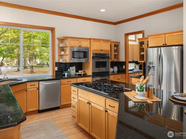 17110 NE 183rd Place, Woodinville WA 98072