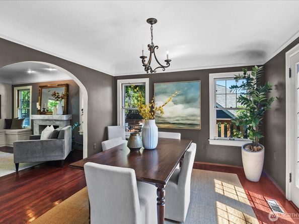2051 Interlaken Place E, Seattle WA 98112