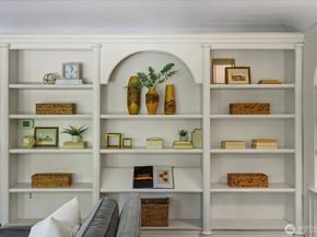 2051 Interlaken Place E, Seattle WA 98112
