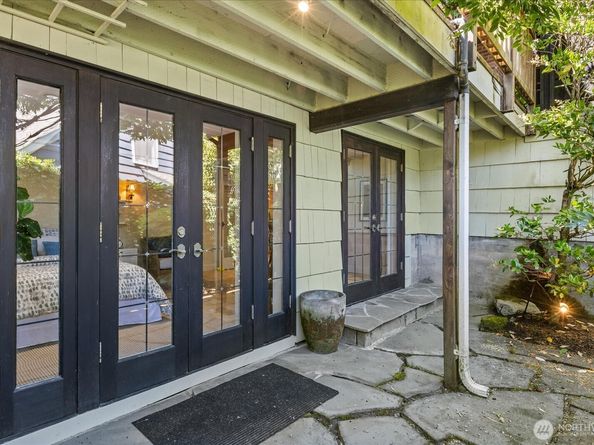 2051 Interlaken Place E, Seattle WA 98112