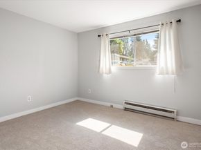 17515 149th Avenue SE E3, Renton WA 98058