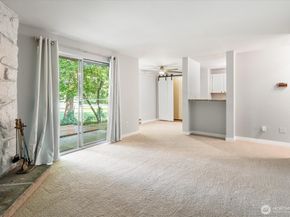 17515 149th Avenue SE E3, Renton WA 98058