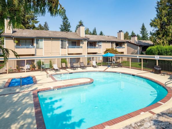17515 149th Avenue SE E3, Renton WA 98058