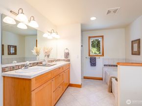 26 Sound Place, Hat Island WA 98206
