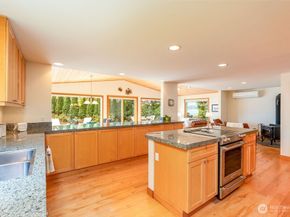 26 Sound Place, Hat Island WA 98206