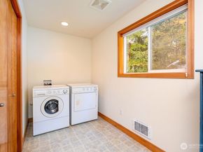 26 Sound Place, Hat Island WA 98206