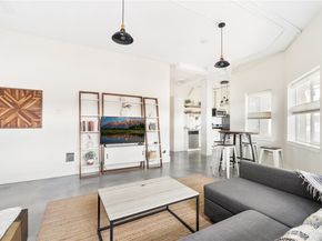3929 Bridge Way N 101, Seattle WA 98103