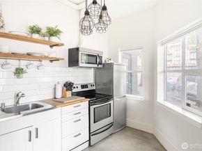 3929 Bridge Way N 101, Seattle WA 98103