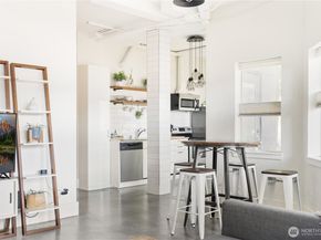 3929 Bridge Way N 101, Seattle WA 98103