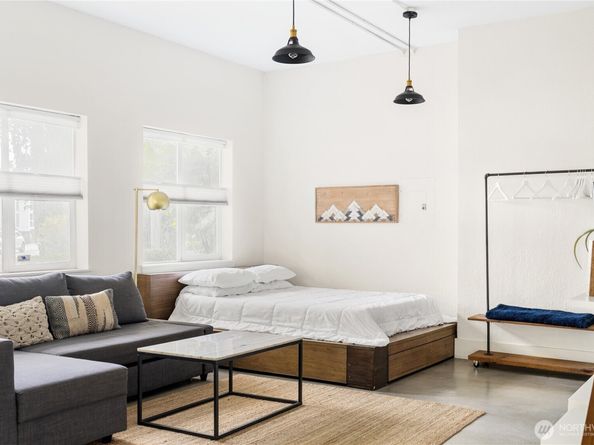 3929 Bridge Way N 101, Seattle WA 98103