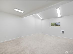 75 157th Avenue SE, Bellevue WA 98008