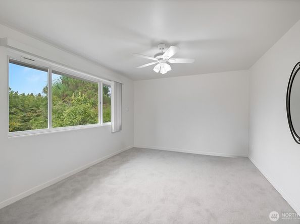 75 157th Avenue SE, Bellevue WA 98008