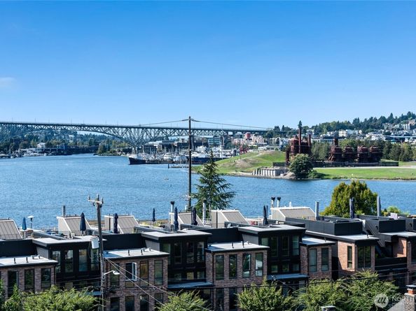 2357 Yale Avenue E B, Seattle WA 98102