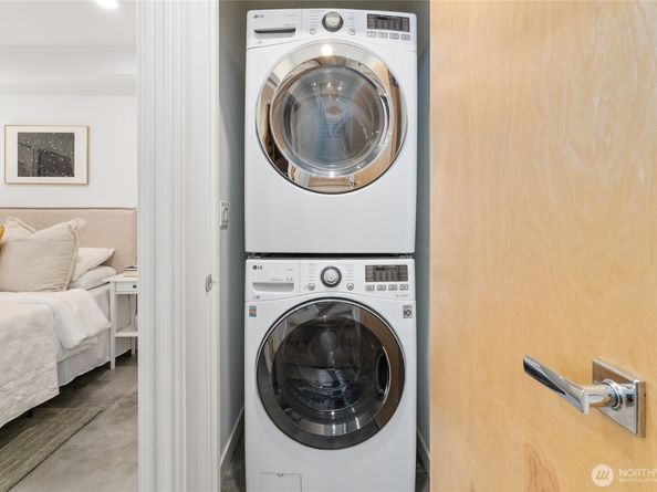 2357 Yale Avenue E B, Seattle WA 98102