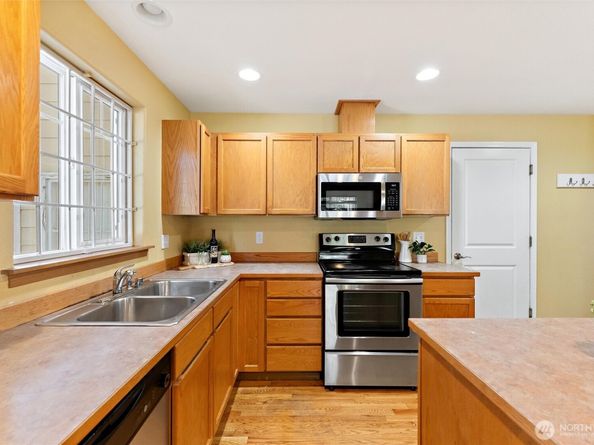 9339 18th Avenue W, Everett WA 98204