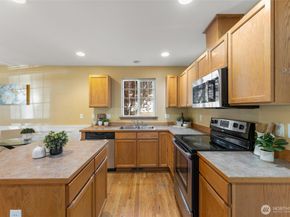 9339 18th Avenue W, Everett WA 98204