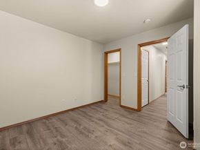 9926 SW 184th Way, Vashon WA 98070