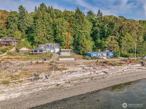 27830 Manzanita Beach Road SW, Vashon WA 98070