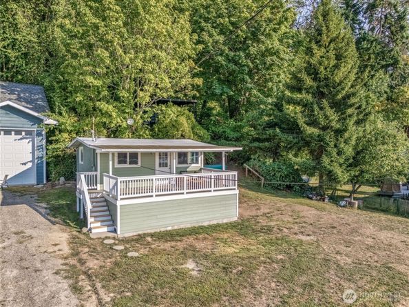 27830 Manzanita Beach Road SW, Vashon WA 98070