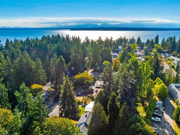 1604 NW 192nd Street, Shoreline WA 98177