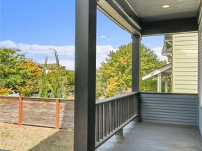 1930 5th Avenue W, Seattle WA 98119