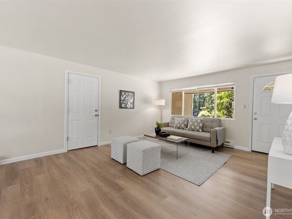 19229 3rd Dr SE, Bothell WA 98012