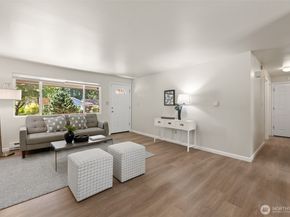 19229 3rd Dr SE, Bothell WA 98012