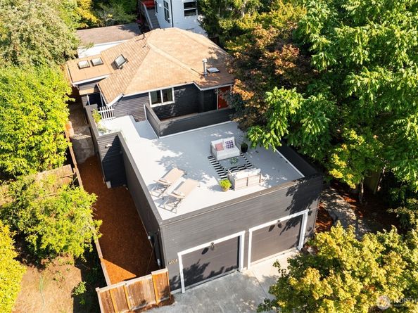 6008 57th Avenue NE, Seattle WA 98115