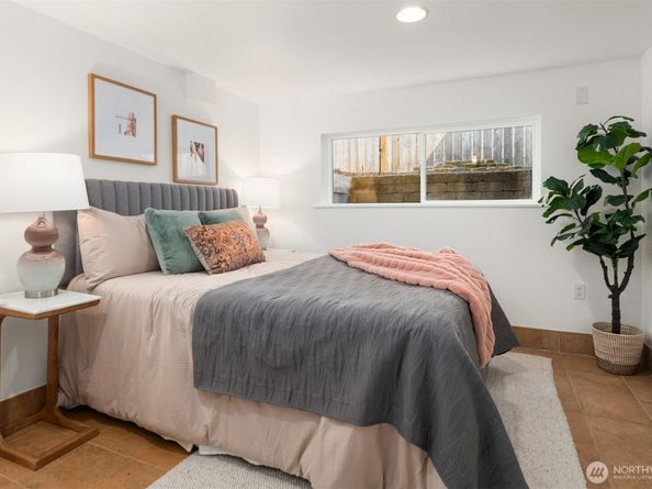 6008 57th Avenue NE, Seattle WA 98115