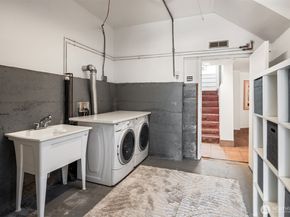 6008 57th Avenue NE, Seattle WA 98115