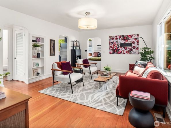 6008 57th Avenue NE, Seattle WA 98115