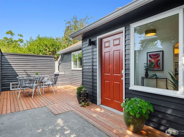 6008 57th Avenue NE, Seattle WA 98115
