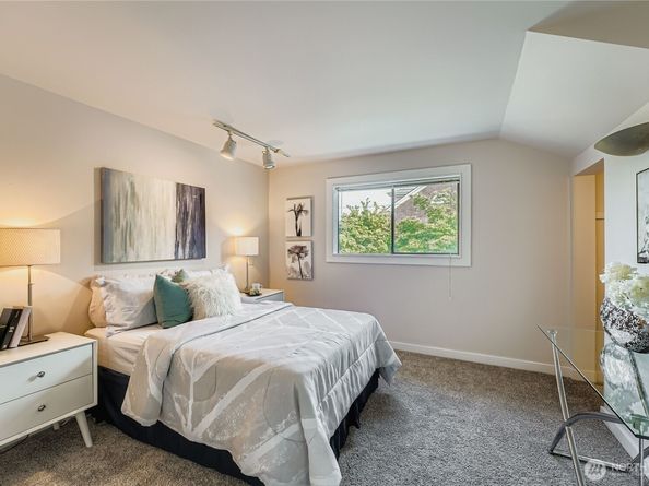 1924 Franklin Avenue E, Seattle WA 98102