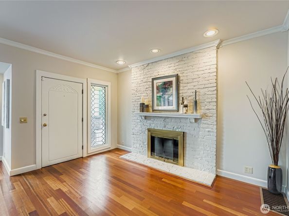 1924 Franklin Avenue E, Seattle WA 98102